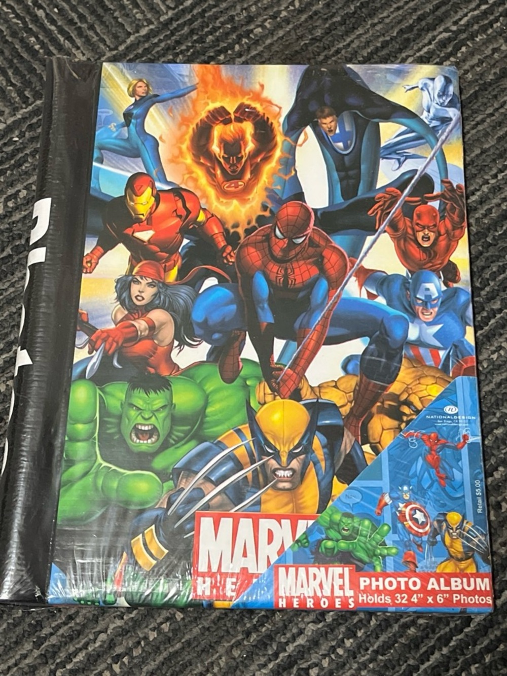 2007 Marvel Heroes Photo Album - Red, Blue, Green, Yellow, Black